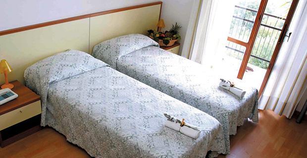 Abbadetta Resort Соренто Стая снимка