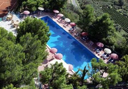 Abbadetta Resort Соренто Екстериор снимка